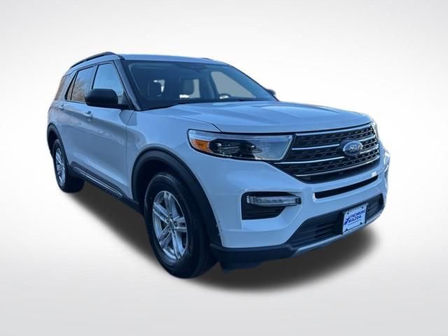 Used 2023 Ford Explorer XLT w/ Equipment Group 202A image 7
