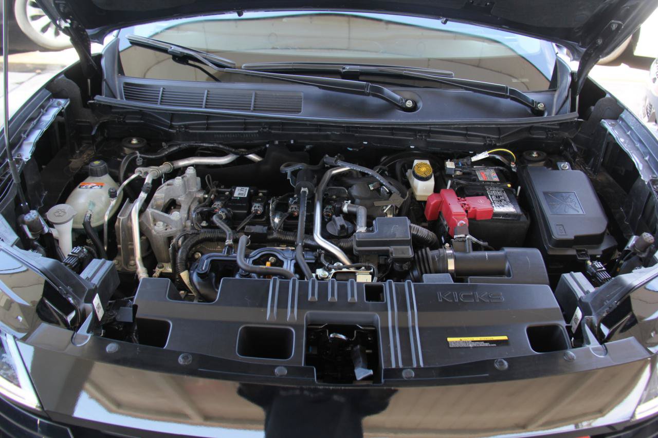 Used 2026 Nissan Kicks SR FWD image 33