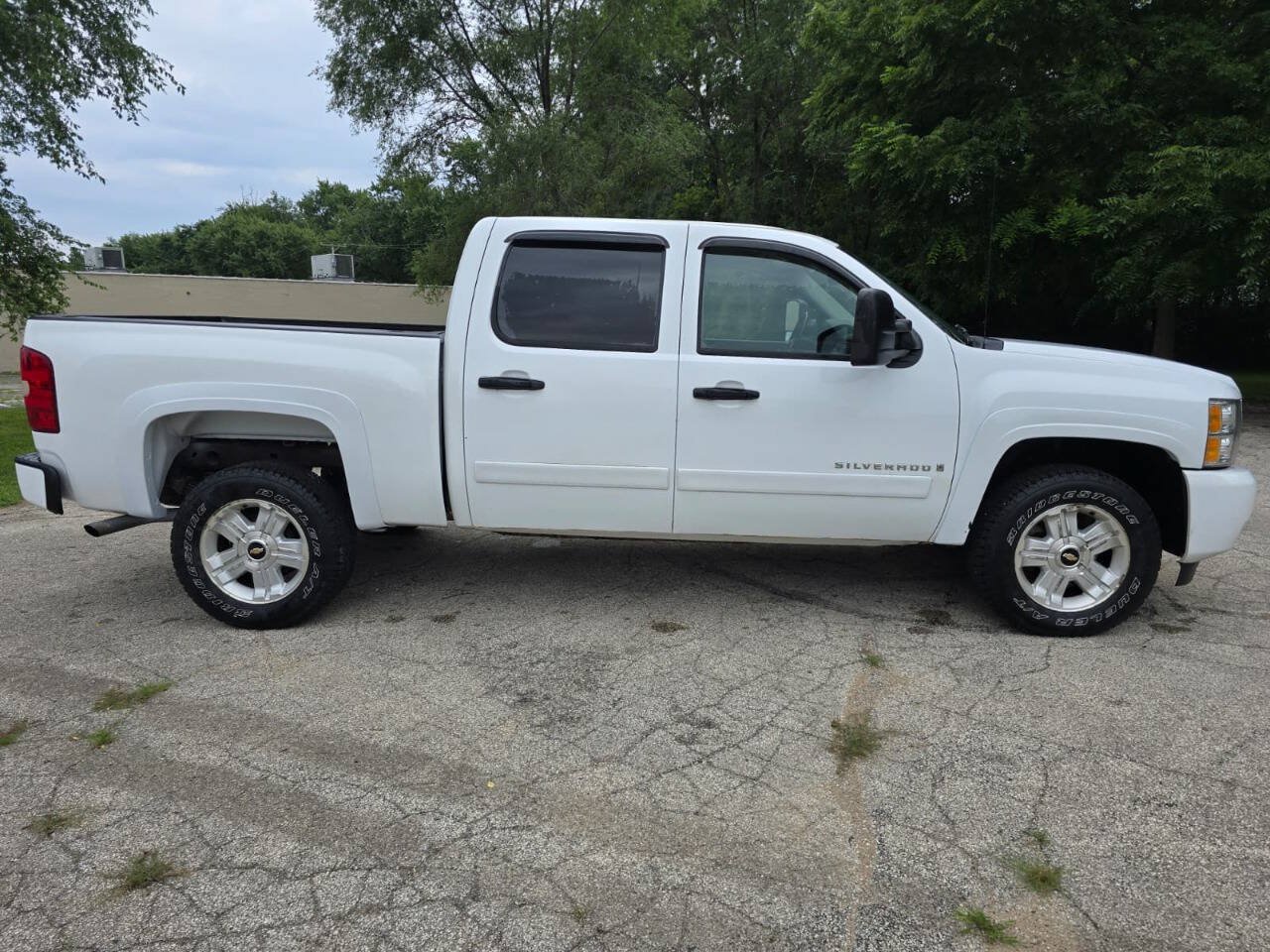 Used 2008 Chevrolet Silverado 1500 LTZ w/ Safety Package AWD/4WD image 4
