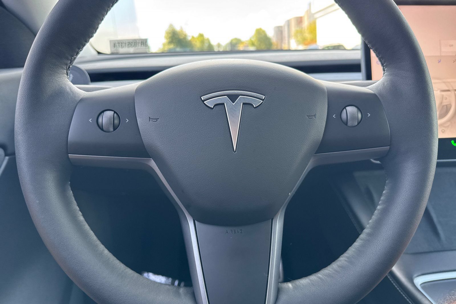 Used 2022 Tesla Model Y Performance AWD/4WD image 30