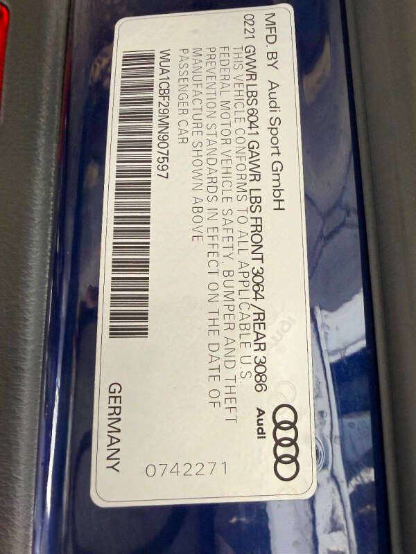 Used 2021 Audi RS 6 w/ Executive Package image 41