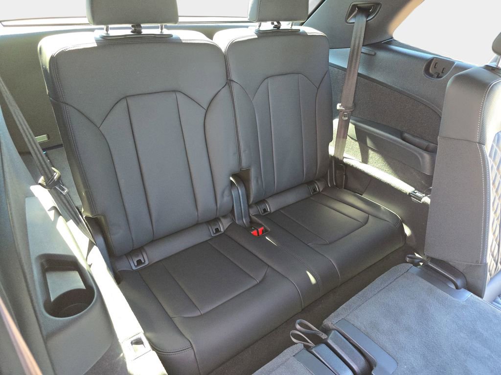New 2026 Audi SQ7 Premium Plus image 12