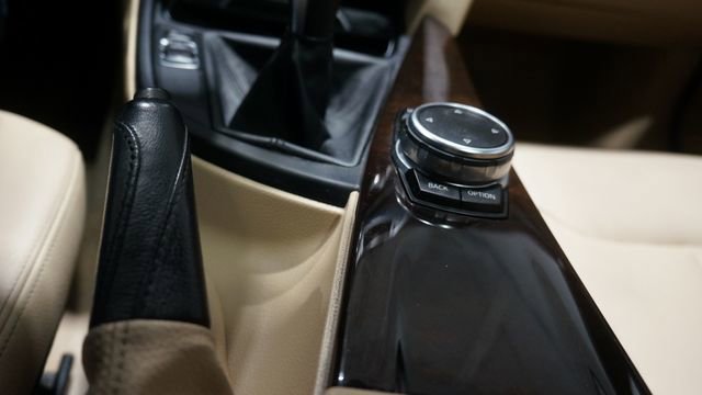 Used 2016 BMW 340i xDrive Sedan image 19