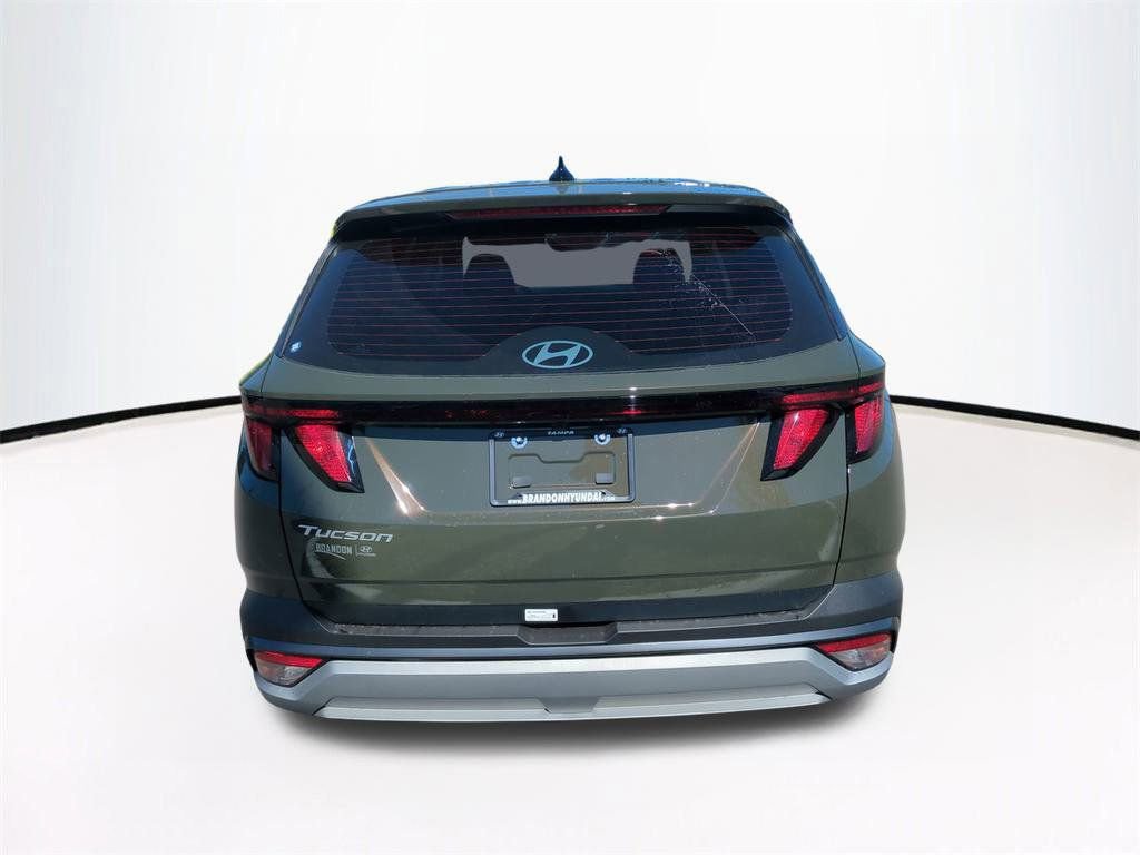New 2026 Hyundai Tucson SE image 6