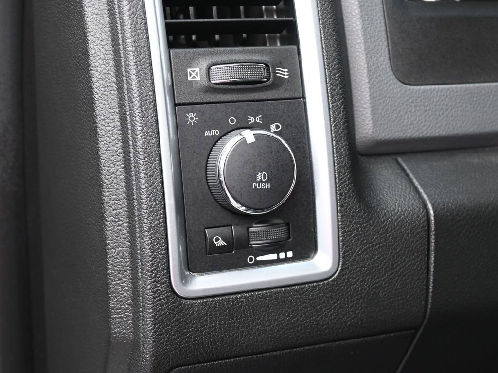 Used 2018 RAM 1500 Big Horn image 15