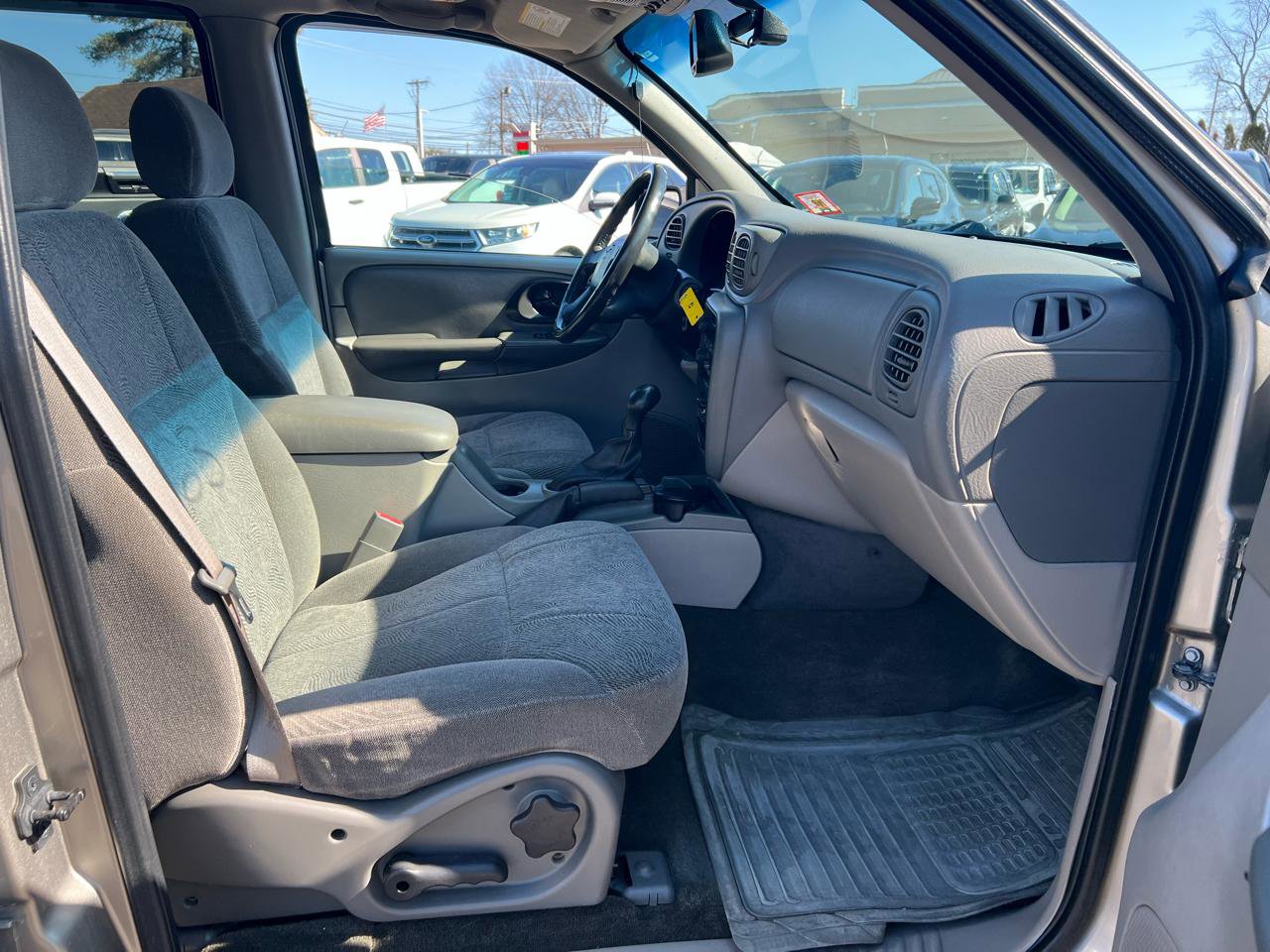 Used 2002 Chevrolet TrailBlazer LT image 11