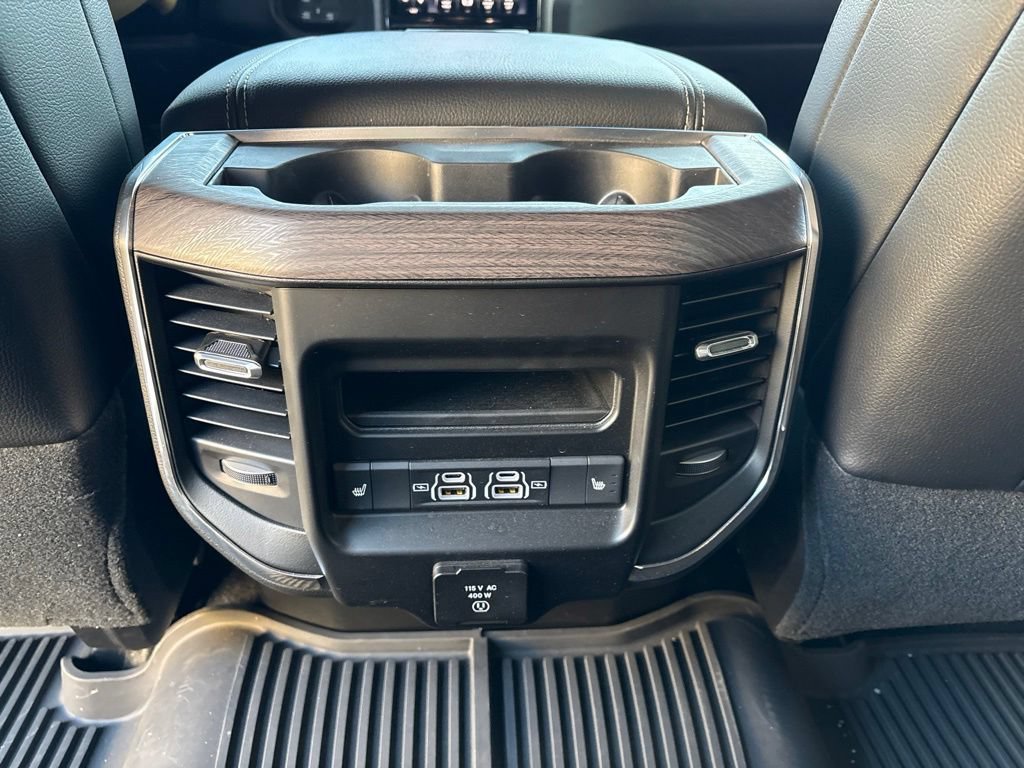 Used 2025 RAM 2500 Laramie AWD/4WD image 18