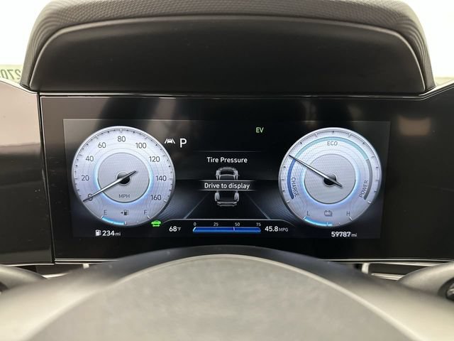 Used 2022 Hyundai Elantra Limited w/ Preferred Accessory Package FWD image 15