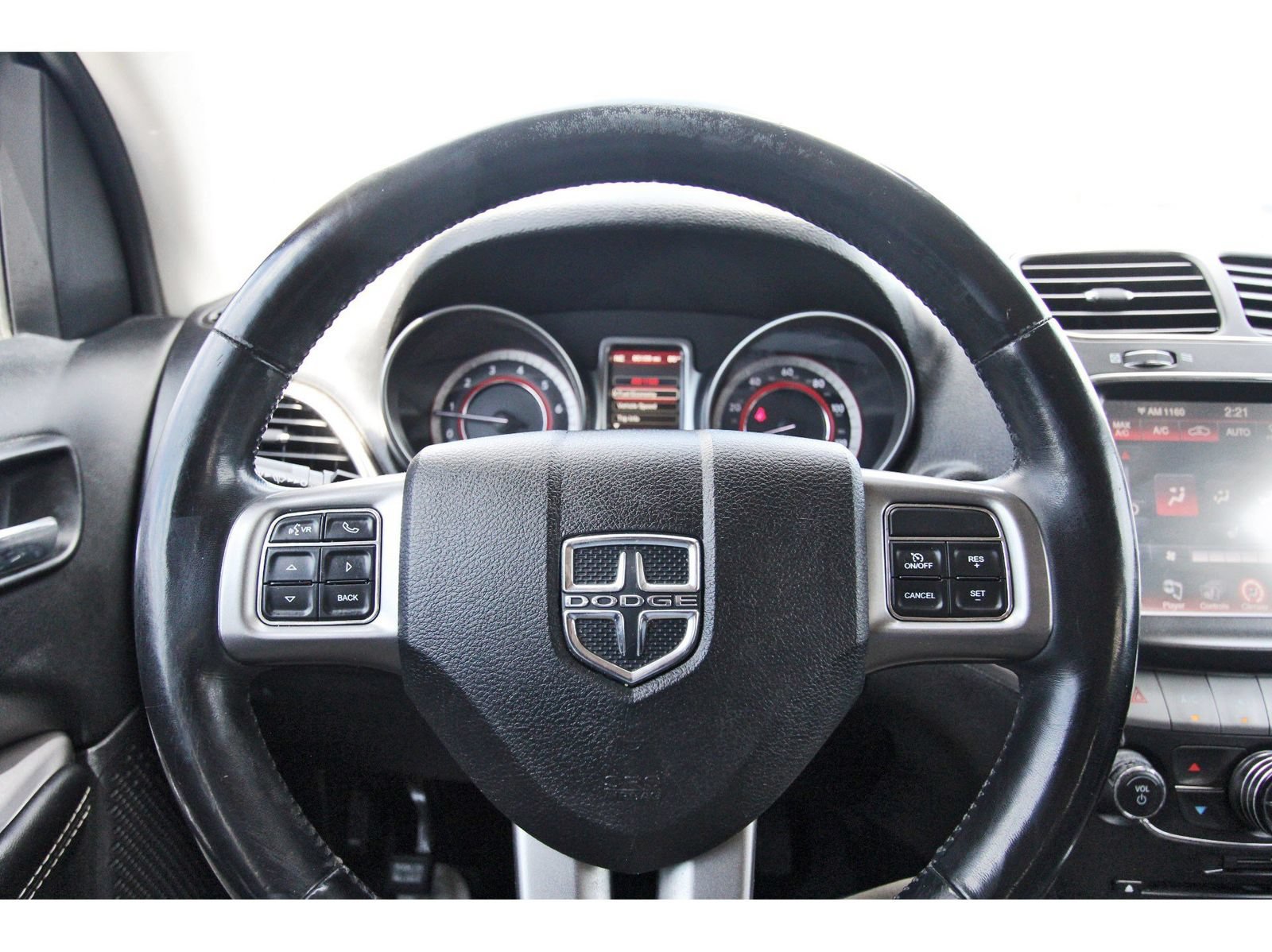 Used 2019 Dodge Journey Crossroad w/ Nav & Sun Group FWD image 16