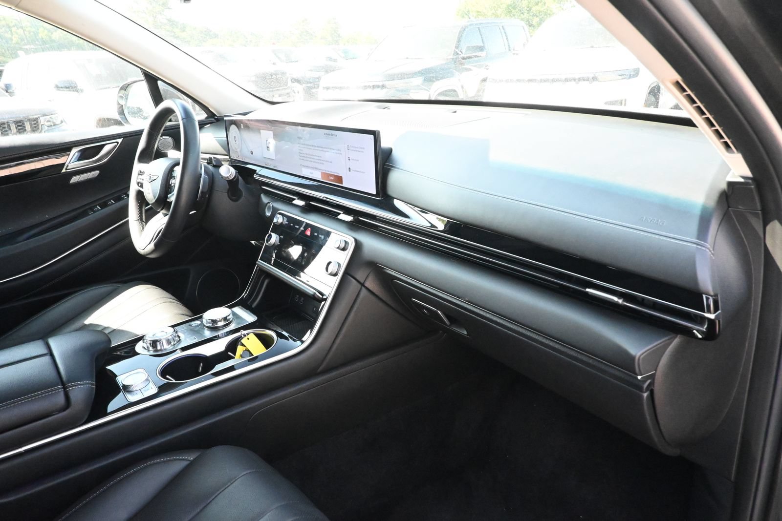 Used 2025 Genesis GV80 2.5T Standard AWD/4WD image 31