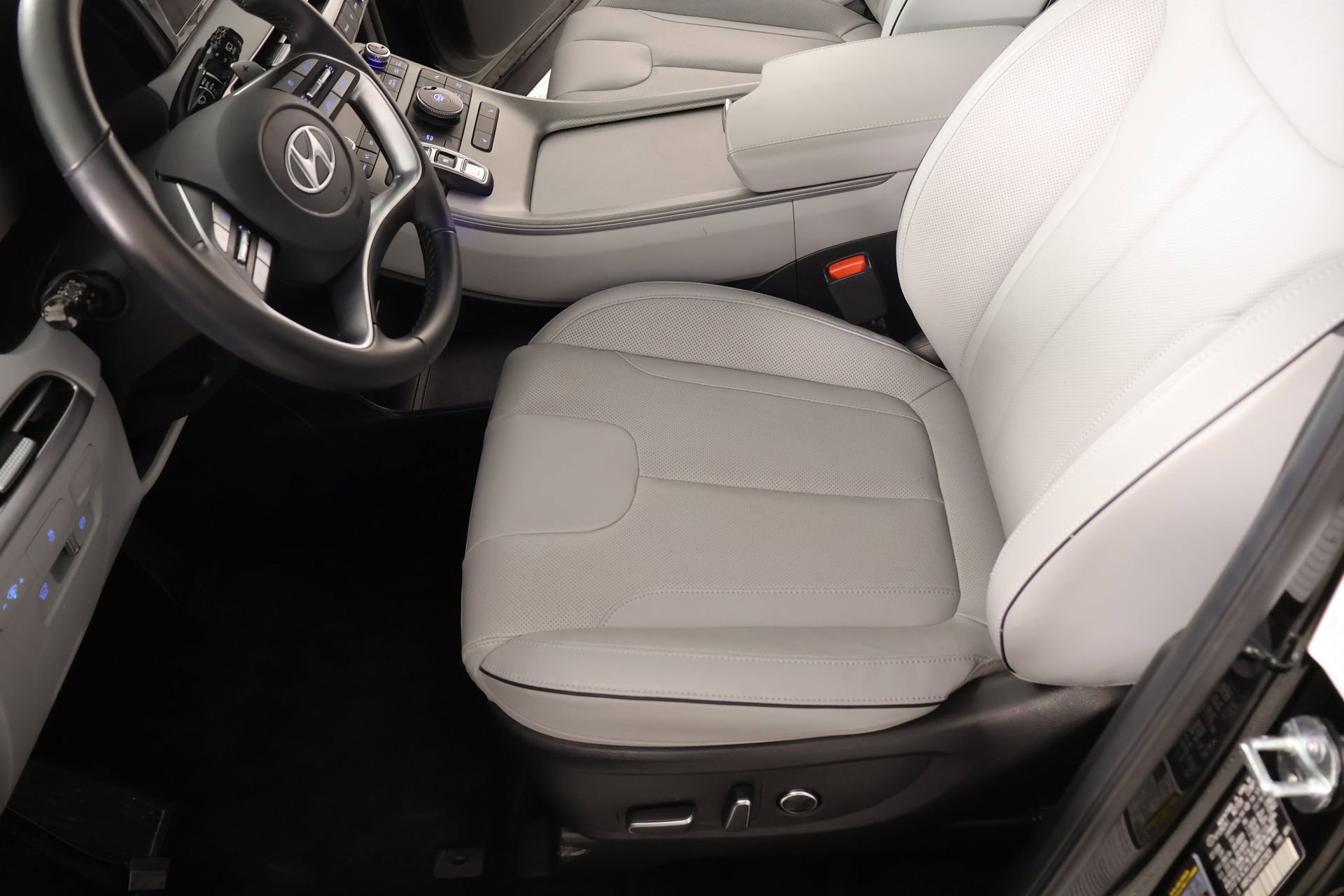 Used 2025 Hyundai Palisade SEL image 12