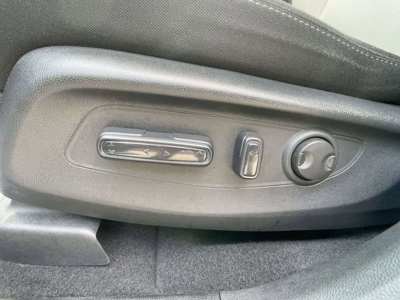 Used 2024 Honda CR-V EX image 13
