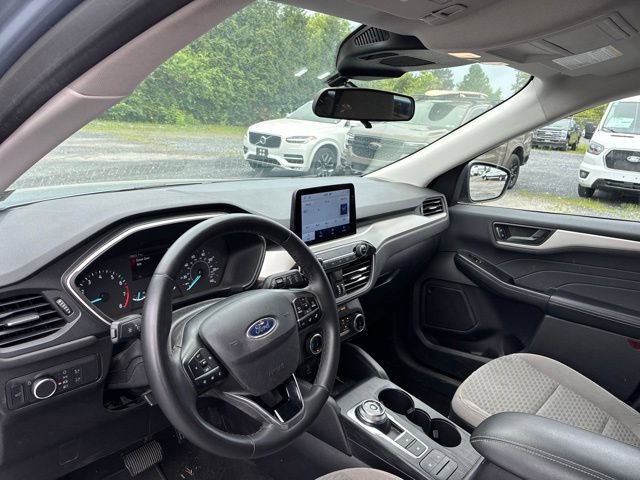 Used 2022 Ford Escape SE w/ SE Sport Appearance Package FWD image 15