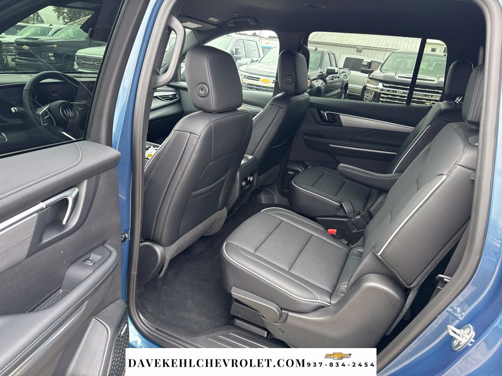 Used 2026 Buick Enclave Preferred AWD/4WD image 23