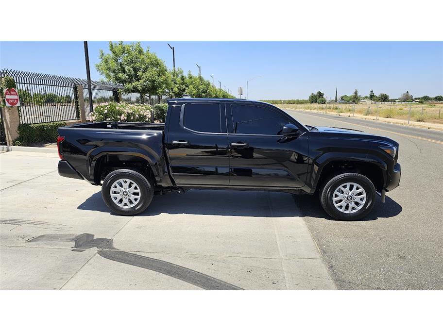 Used 2024 Toyota Tacoma SR image 4