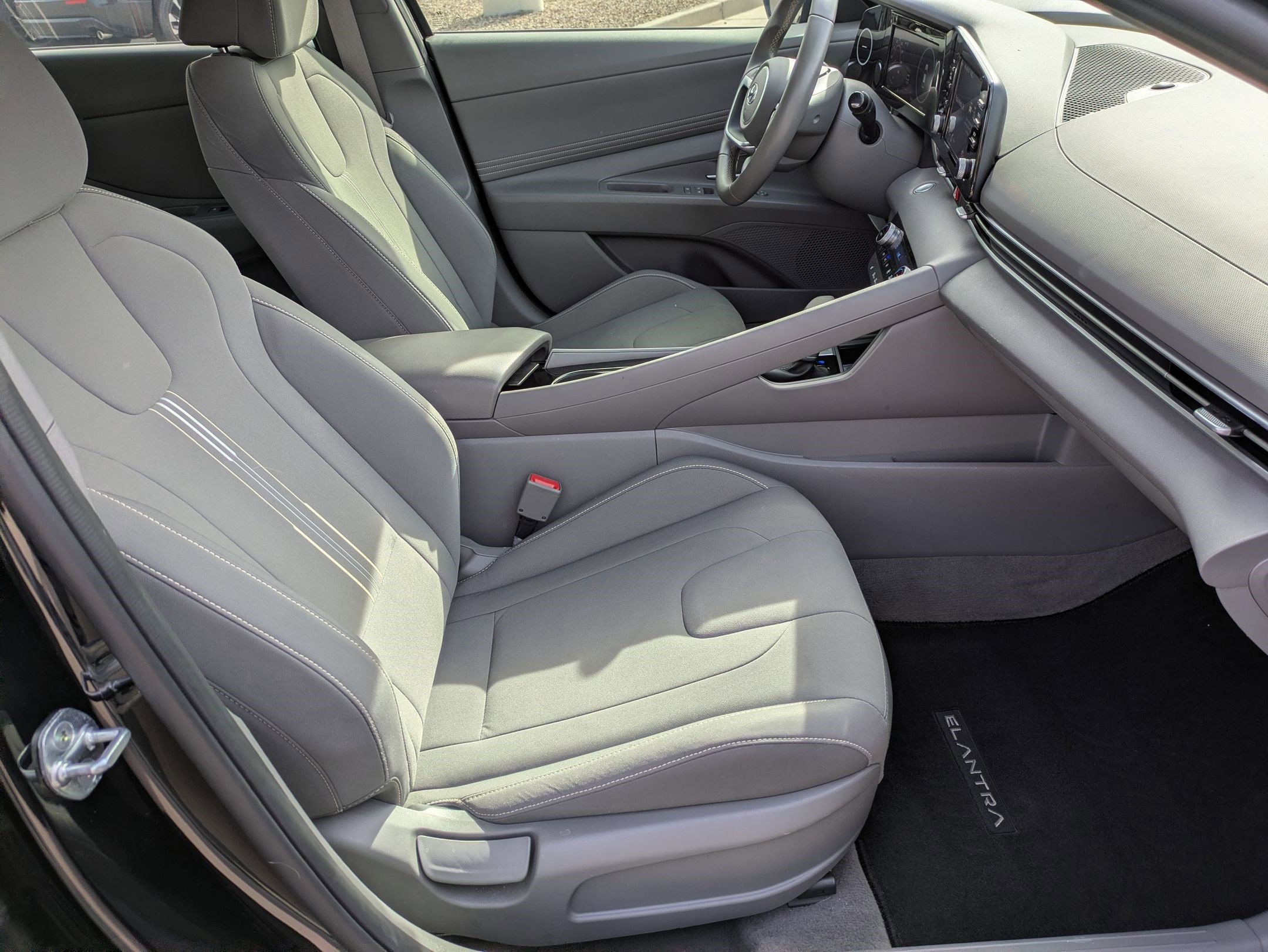 Used 2021 Hyundai Elantra SEL w/ Convenience Package FWD image 27