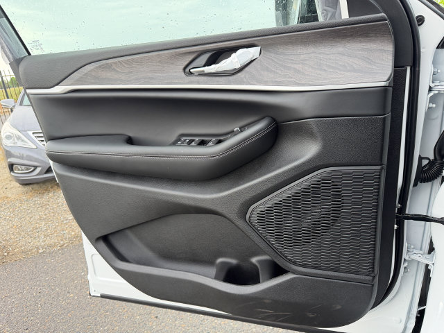 New 2026 Jeep Grand Cherokee Altitude AWD/4WD image 13