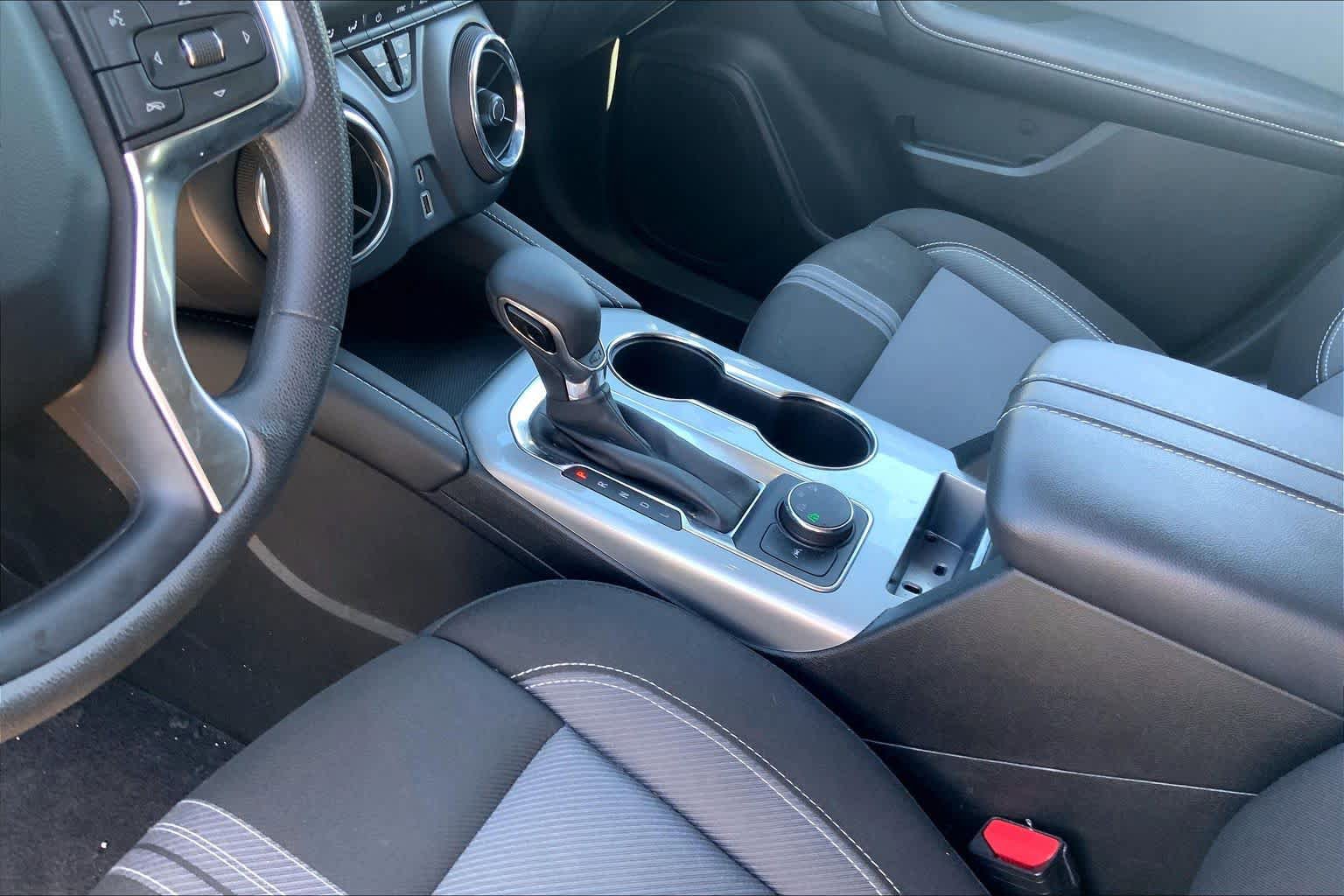 Used 2025 Chevrolet Blazer LT AWD/4WD image 15