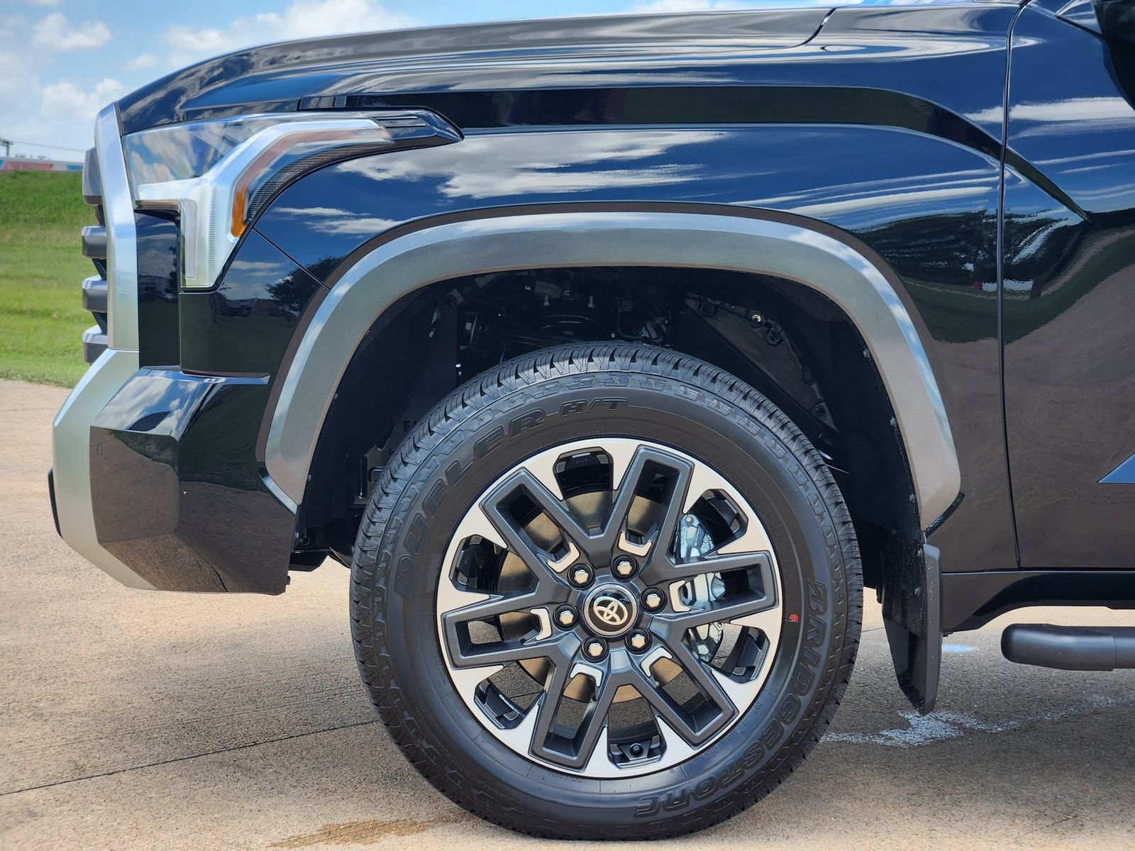 New 2026 Toyota Tundra Limited w/ Power Package AWD/4WD image 10