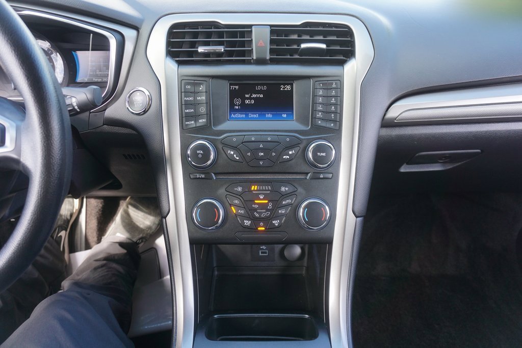 Used 2017 Ford Fusion S image 8