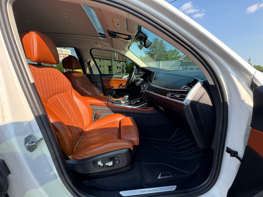 Used 2019 BMW X7 xDrive40i w/ Premium Package AWD/4WD image 28
