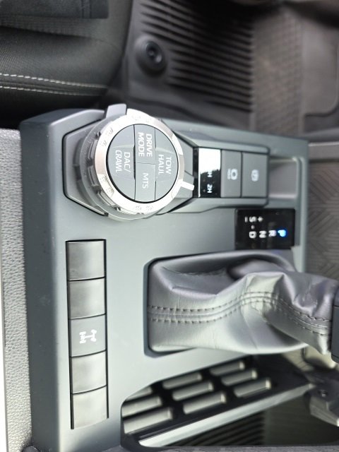 Used 2024 Toyota Tacoma TRD Off-Road image 25
