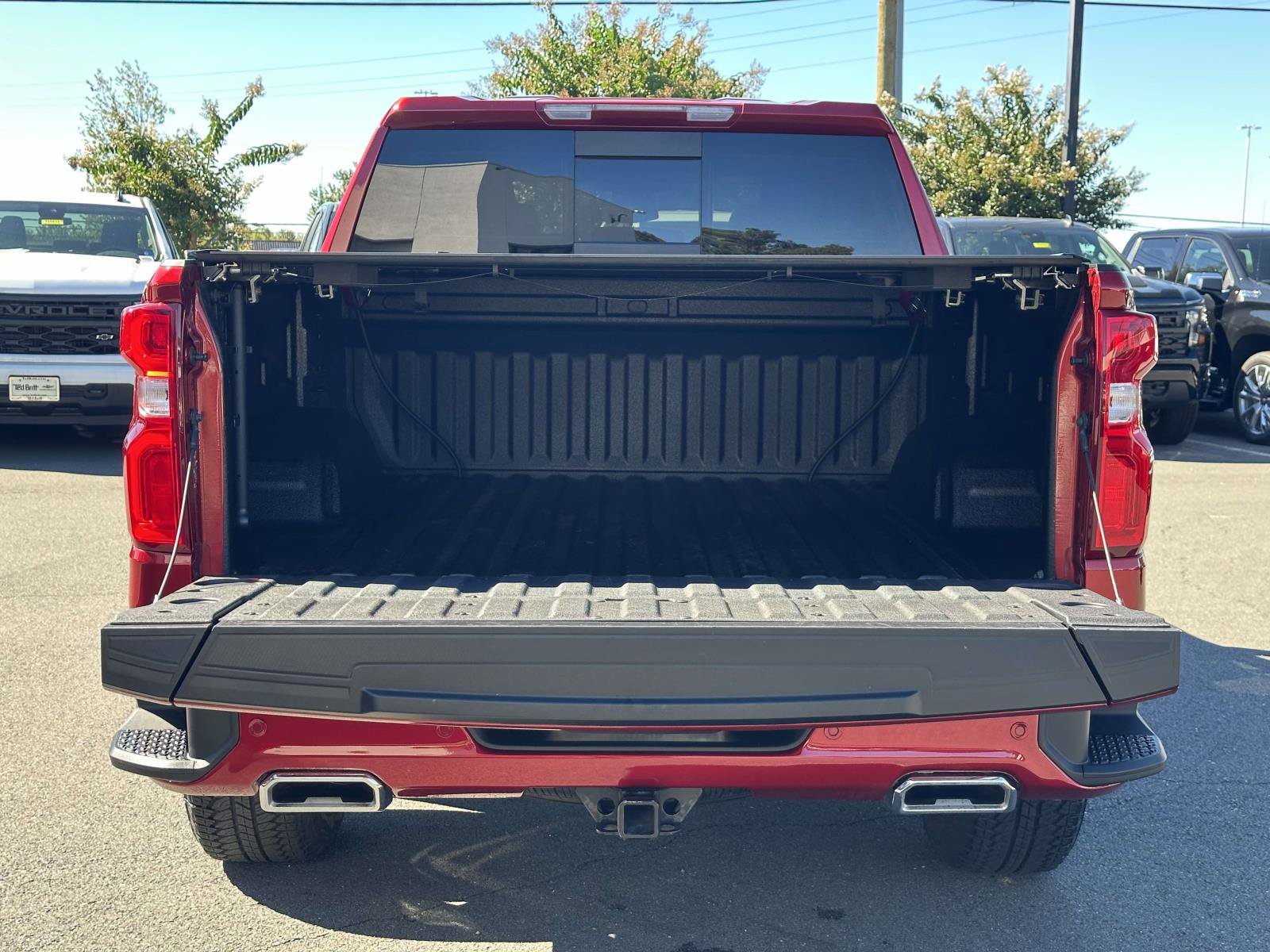 Used 2025 Chevrolet Silverado 1500 RST w/ Convenience Package II AWD/4WD image 26