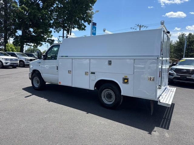 Used 2019 Ford E-350 and Econoline 350 Super Duty w/ Power Windows & Locks Group RWD image 6