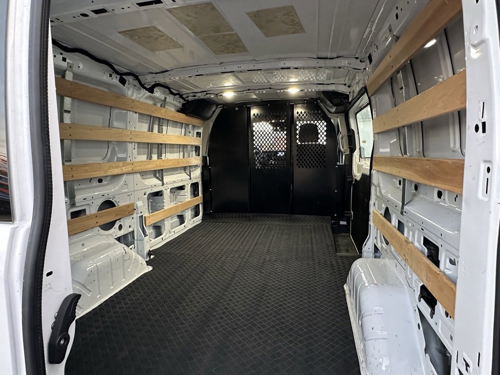 Used 2024 Ford Transit 250 Low Roof w/ Exterior Upgrade Package image 53
