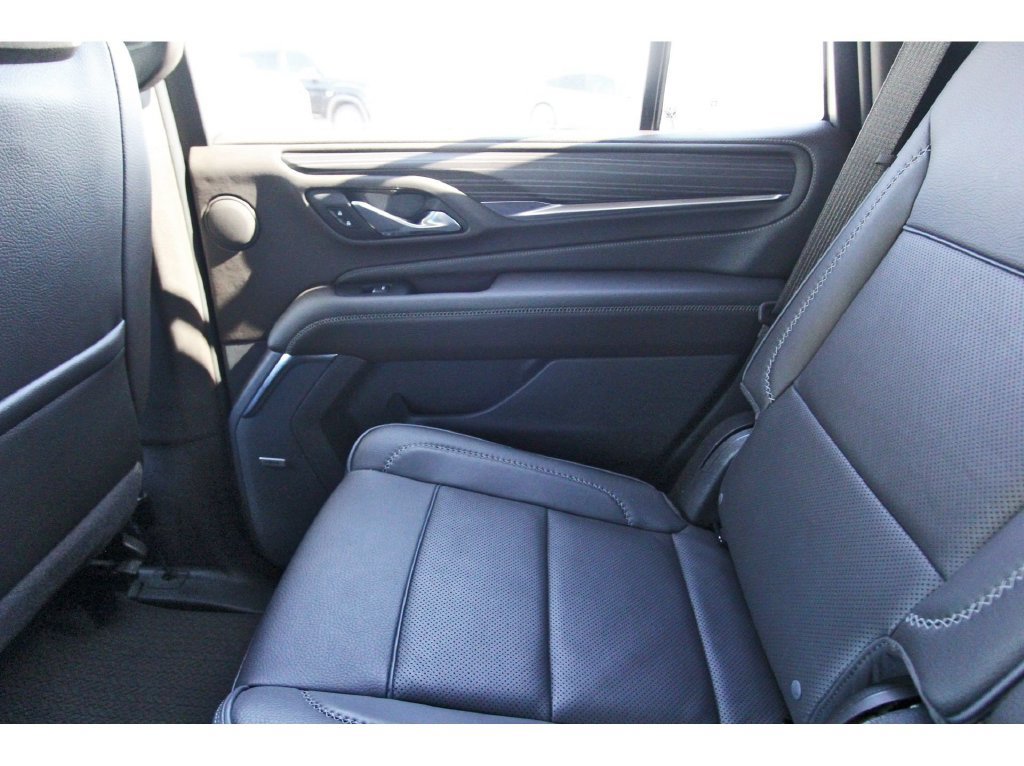 Used 2024 GMC Yukon Denali AWD/4WD image 12