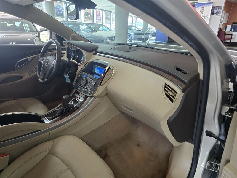 Used 2010 Buick LaCrosse CXL FWD image 13