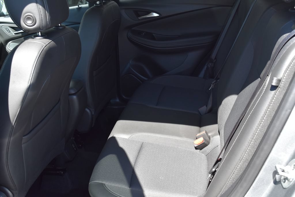 Used 2025 Buick Encore GX Preferred AWD/4WD image 10