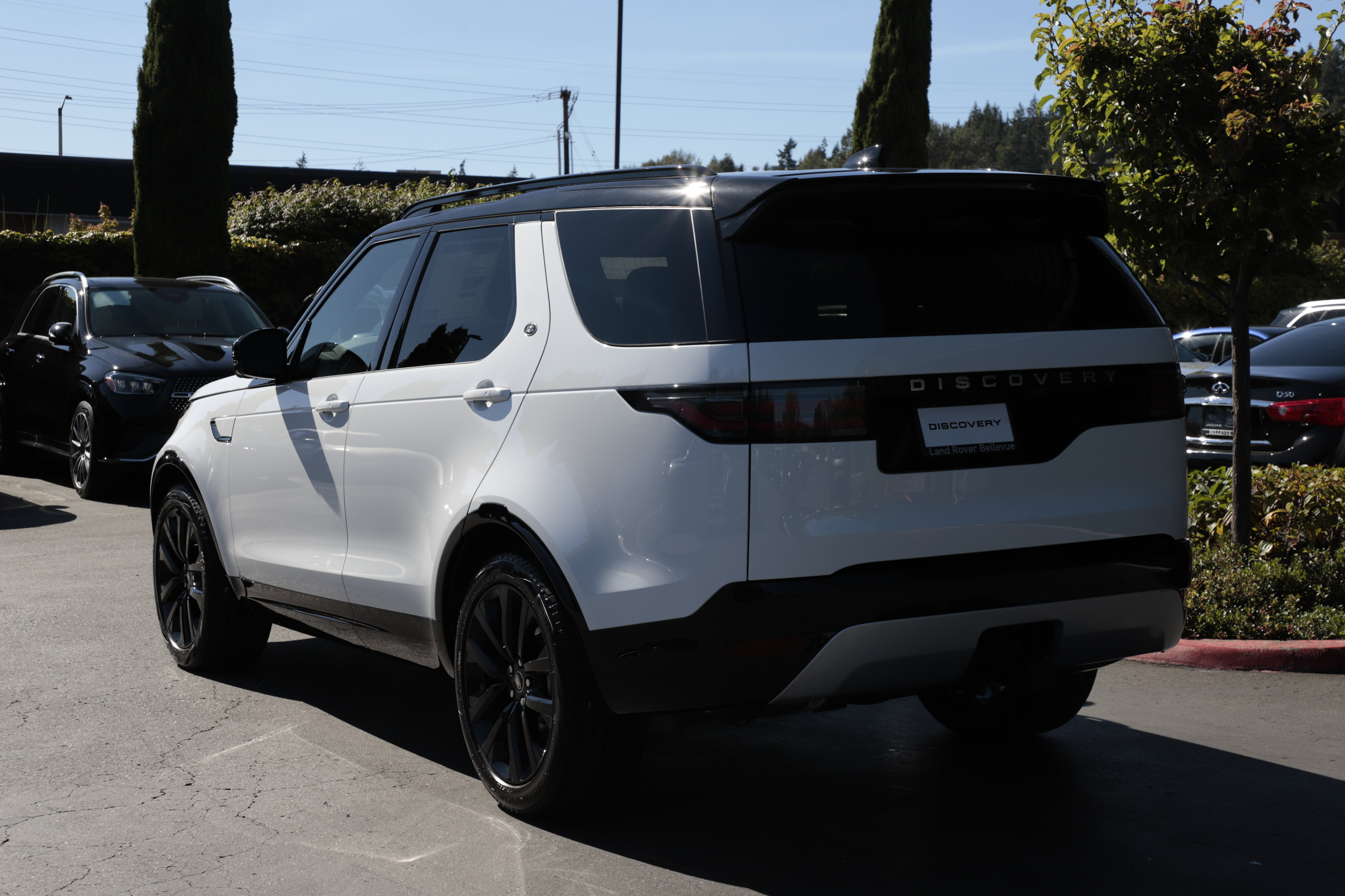 New 2026 Land Rover Discovery Limited Edition AWD/4WD image 6