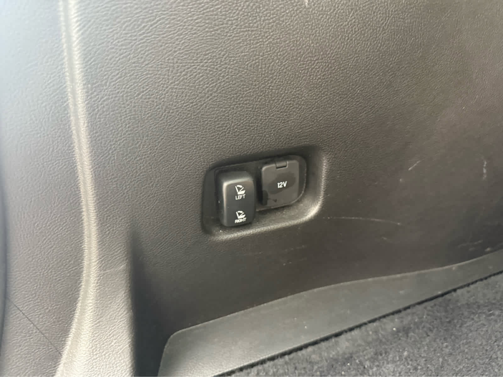 Used 2024 Ford Edge SEL image 20