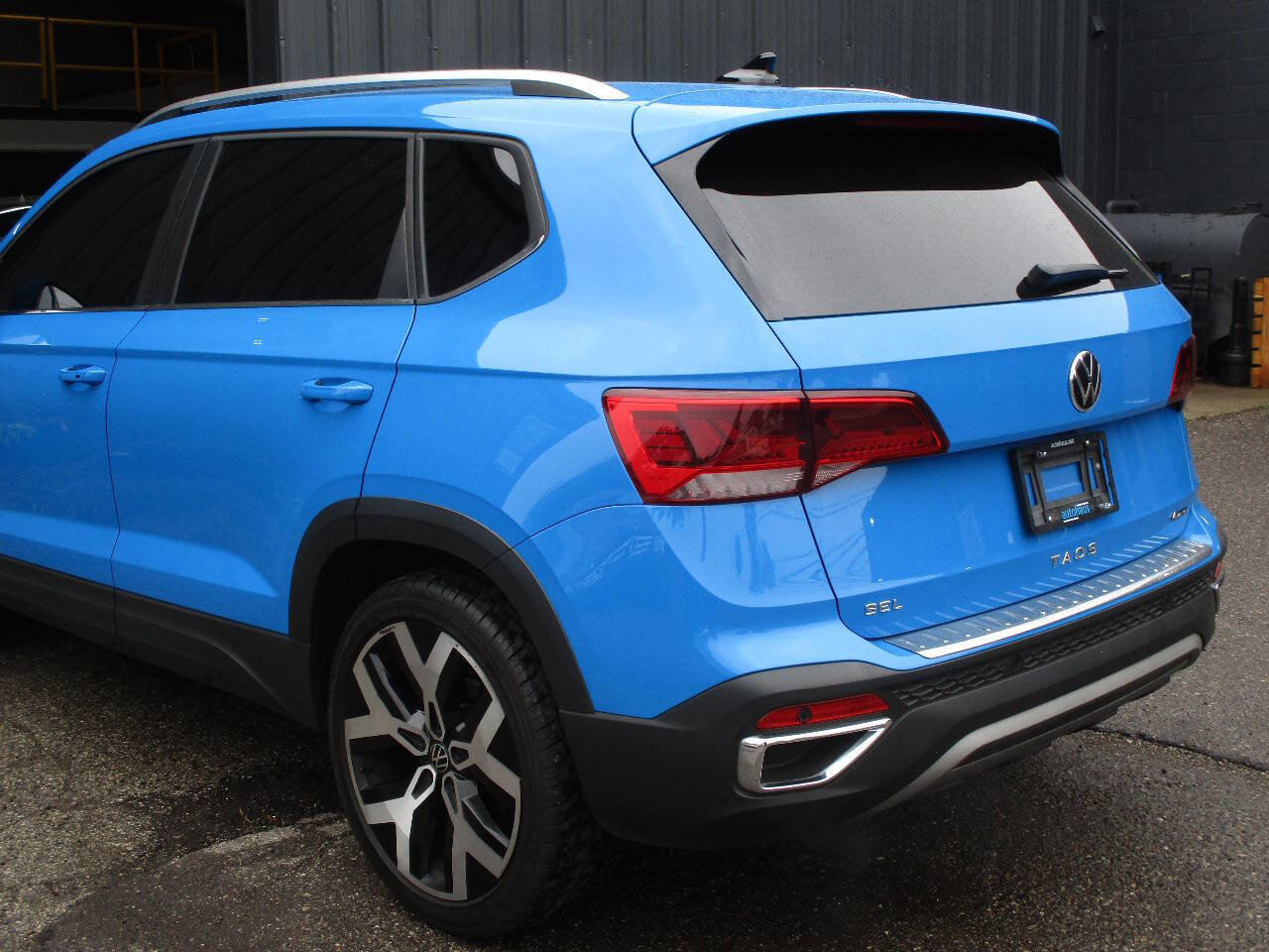 Used 2022 Volkswagen Taos SEL image 49