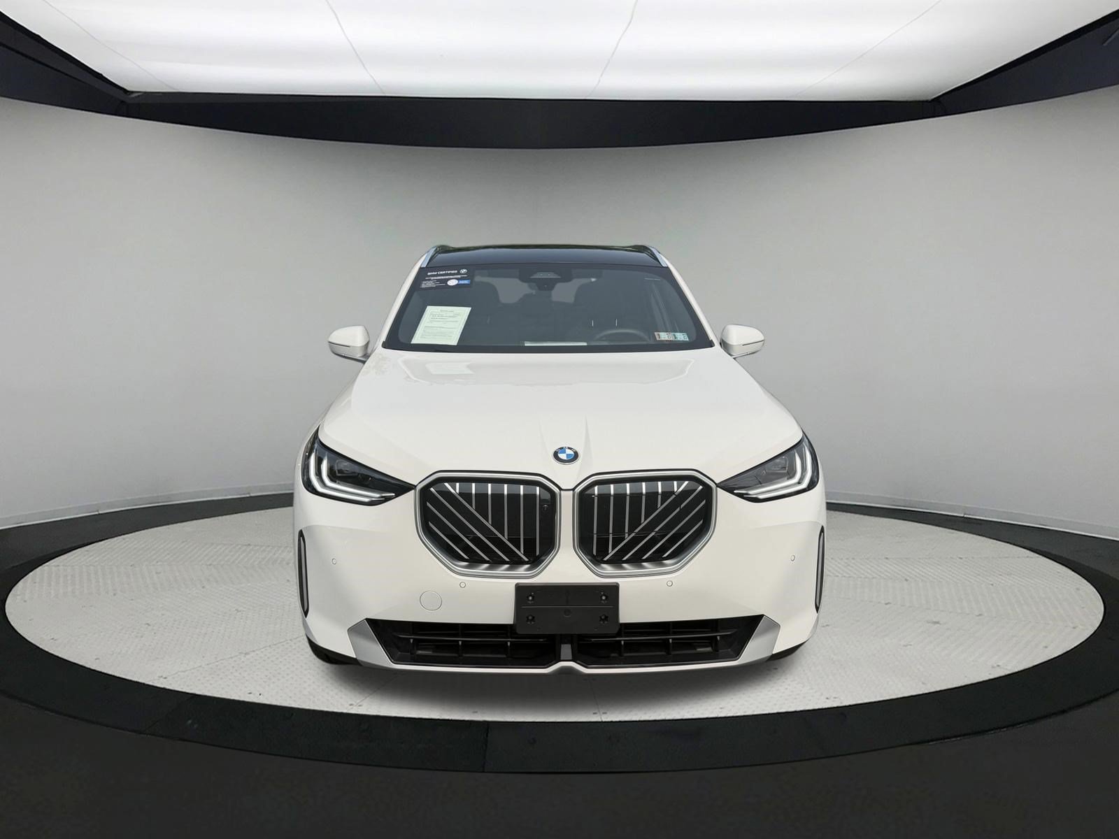 Certified 2025 BMW X3 xDrive30i w/ Premium Package AWD/4WD image 2