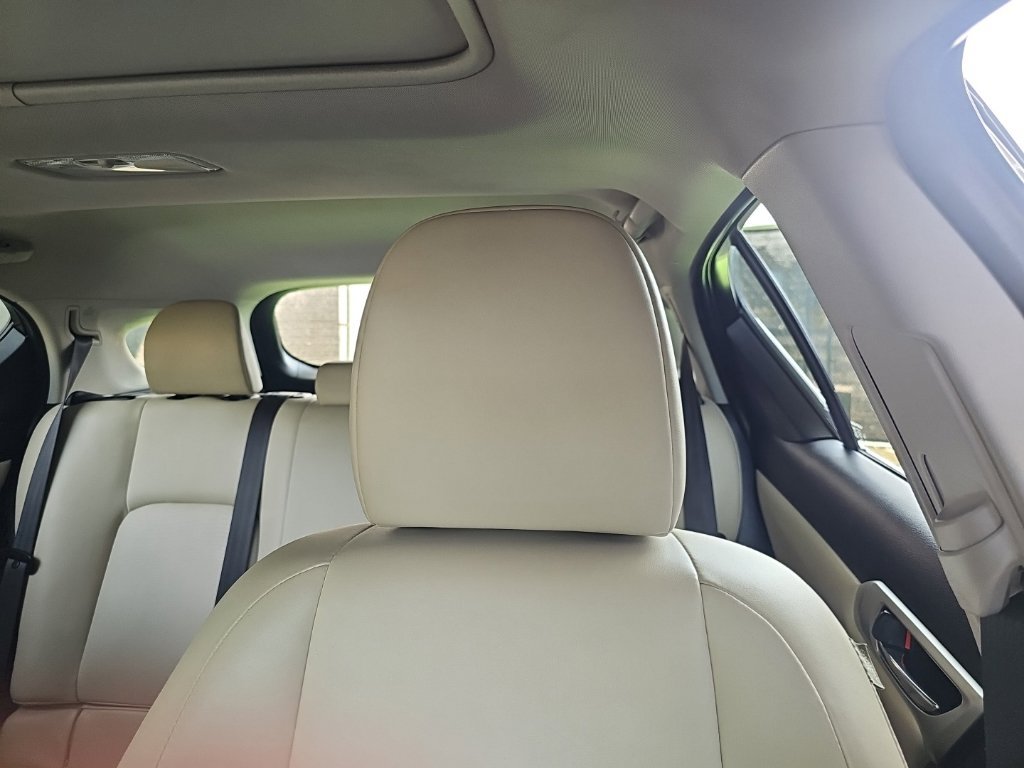 Used 2012 Lexus CT 200h Premium FWD image 12