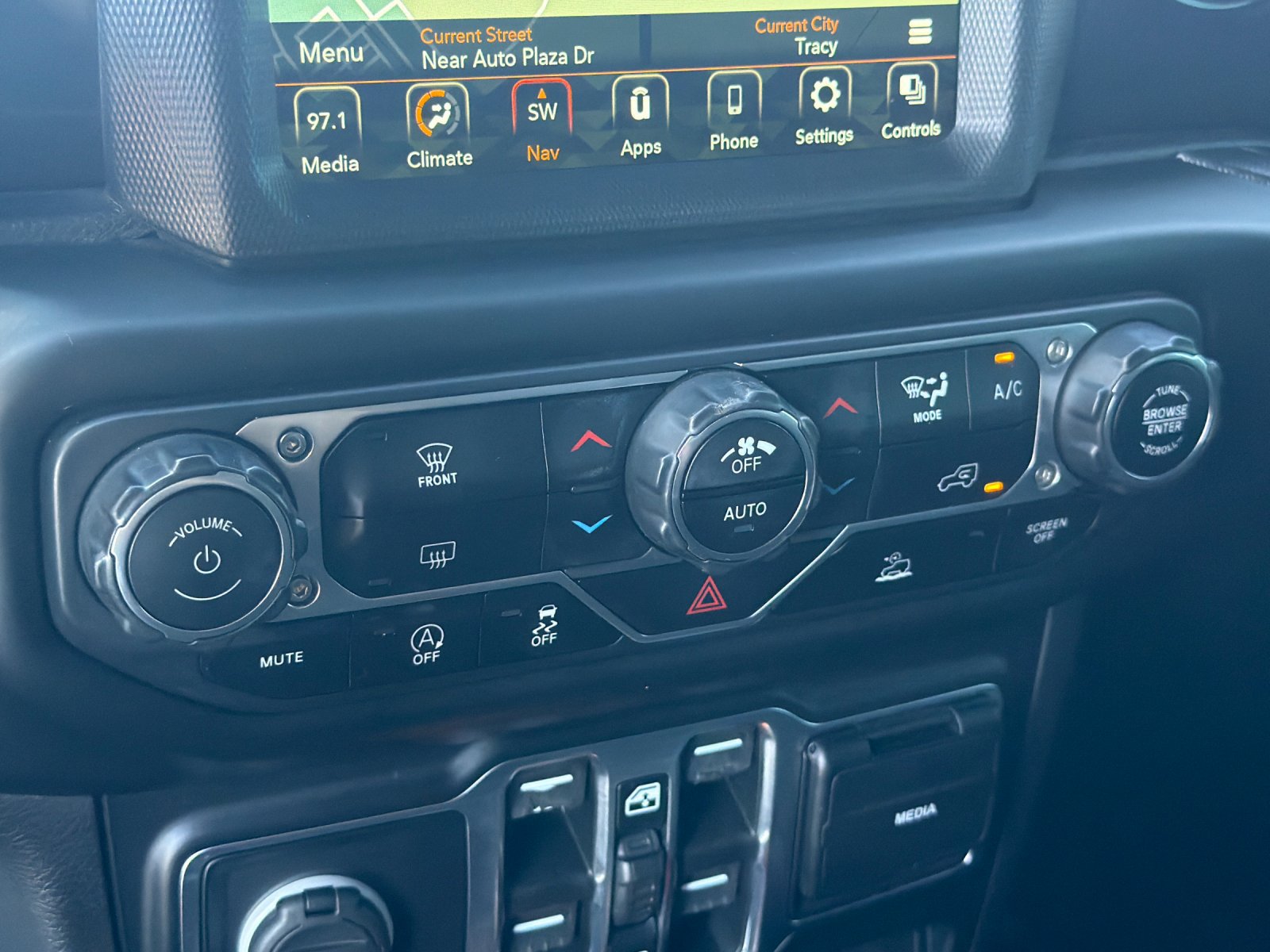 Used 2021 Jeep Wrangler Unlimited Sport AWD/4WD image 23