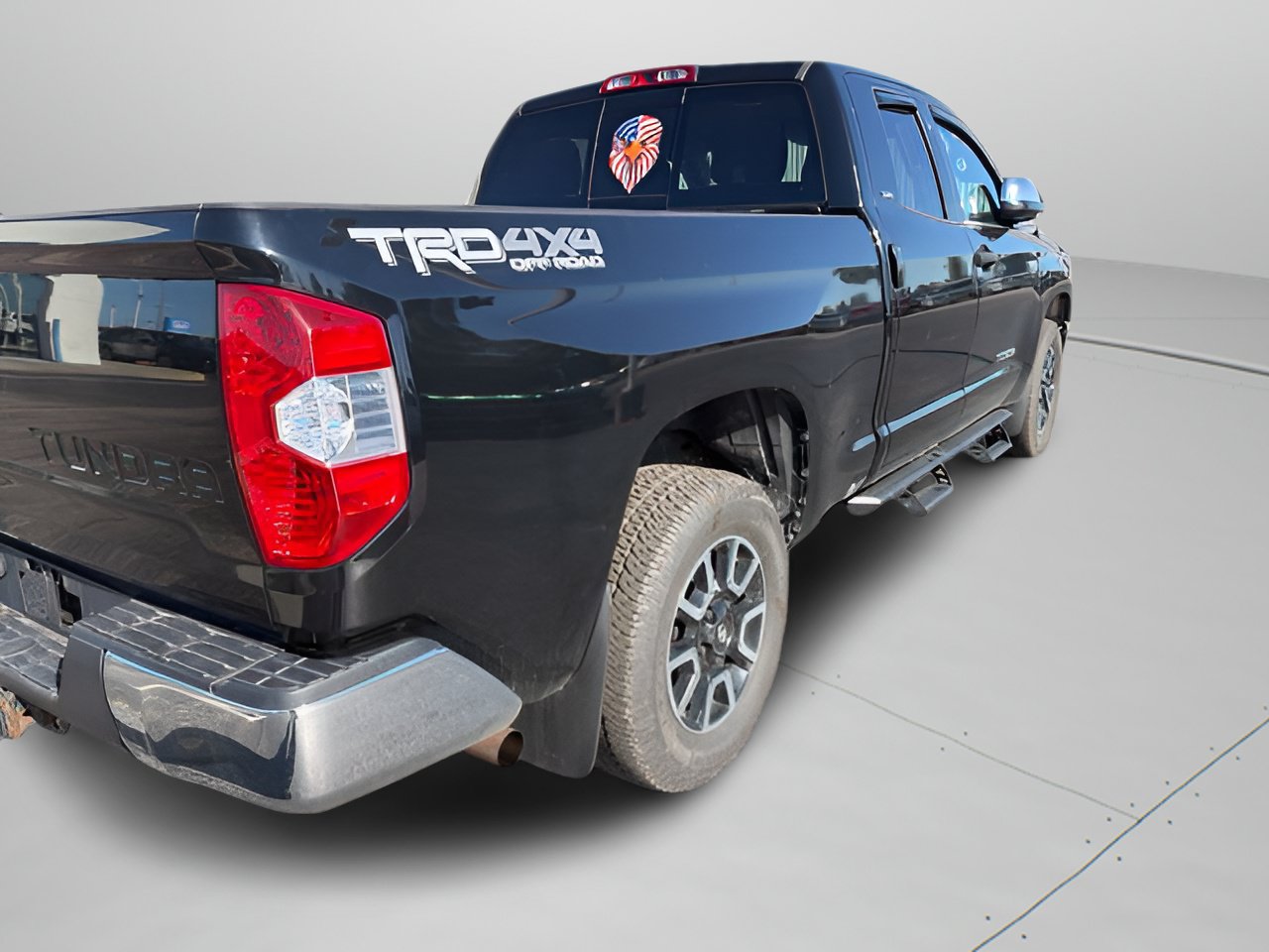 Used 2019 Toyota Tundra SR5 w/ TRD Off Road Package AWD/4WD image 11