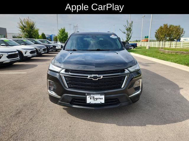 Used 2023 Chevrolet Traverse LT FWD image 2