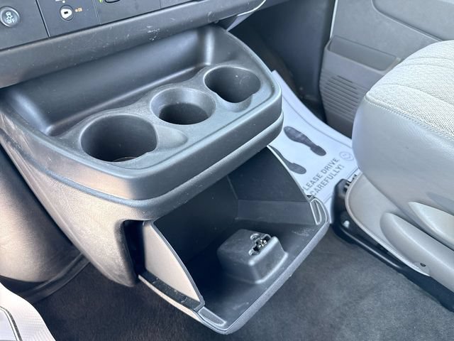 Used 2022 Chevrolet Express 2500 LT RWD image 20