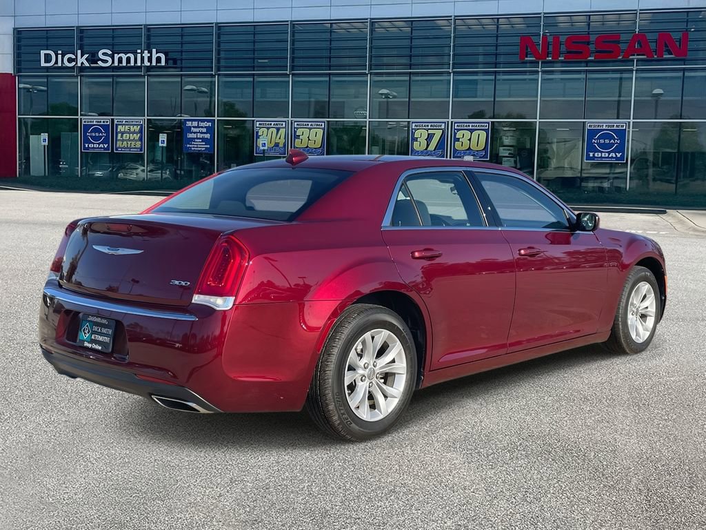 Used 2023 Chrysler 300 Touring image 6