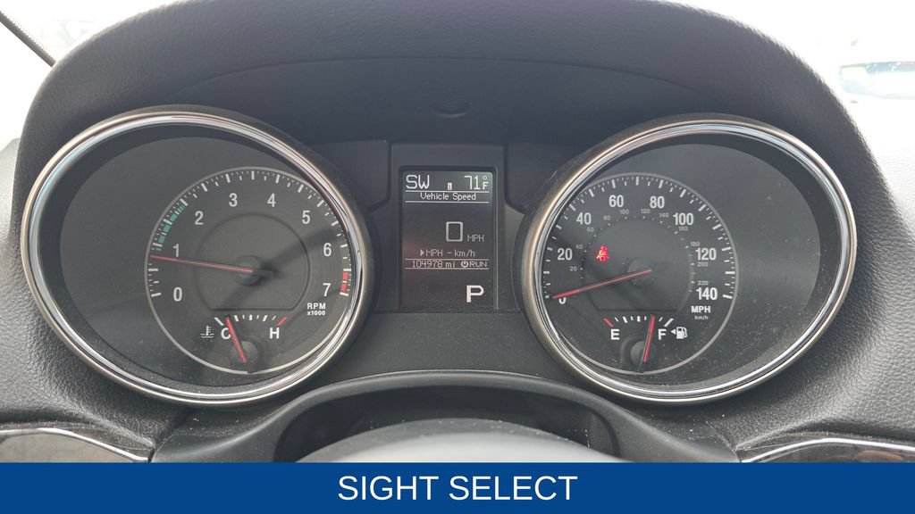 Used 2011 Jeep Grand Cherokee Laredo AWD/4WD image 17