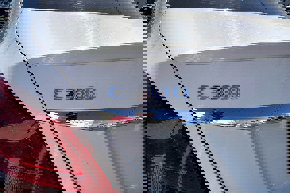 Used 2020 Mercedes-Benz C 300 Sedan image 8