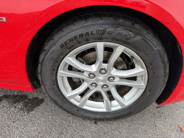 Used 2015 Chevrolet Camaro LT image 2