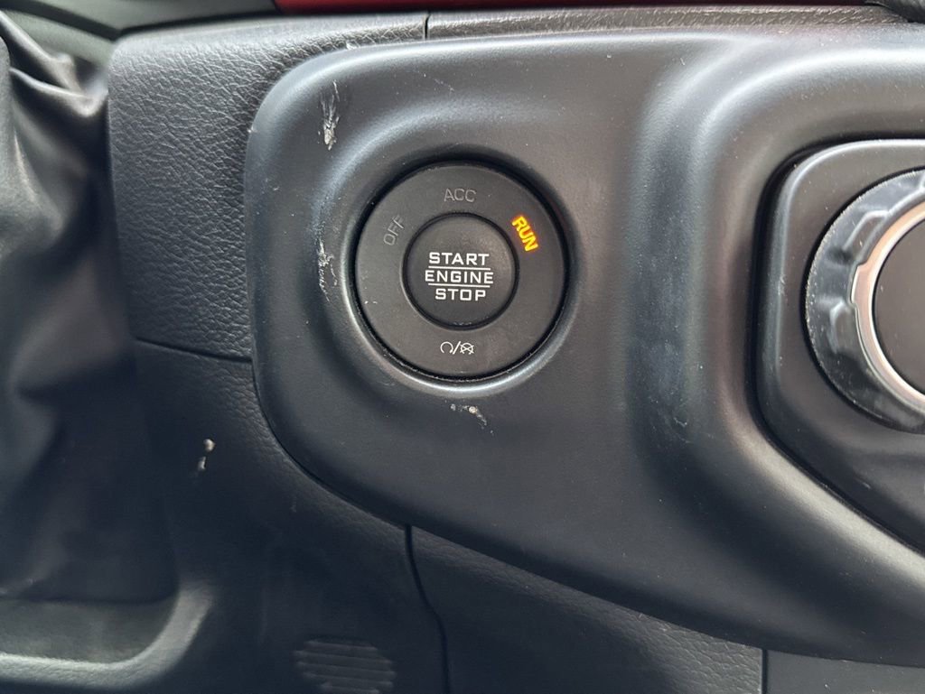 Used 2022 Jeep Gladiator Rubicon w/ Cold Weather Group image 11