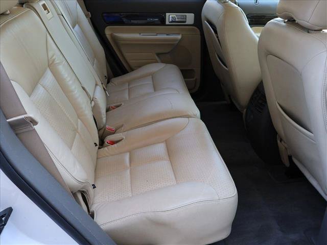 Used 2009 Lincoln MKX 2WD image 23