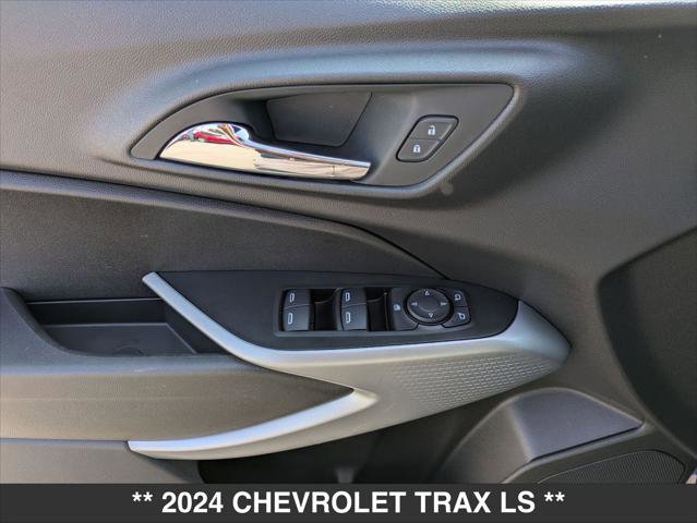 Used 2024 Chevrolet Trax LS image 10