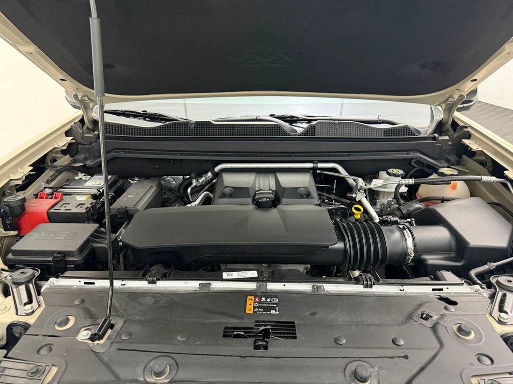 Used 2024 Chevrolet Colorado ZR2 w/ ZR2 Convenience Package III AWD/4WD image 31