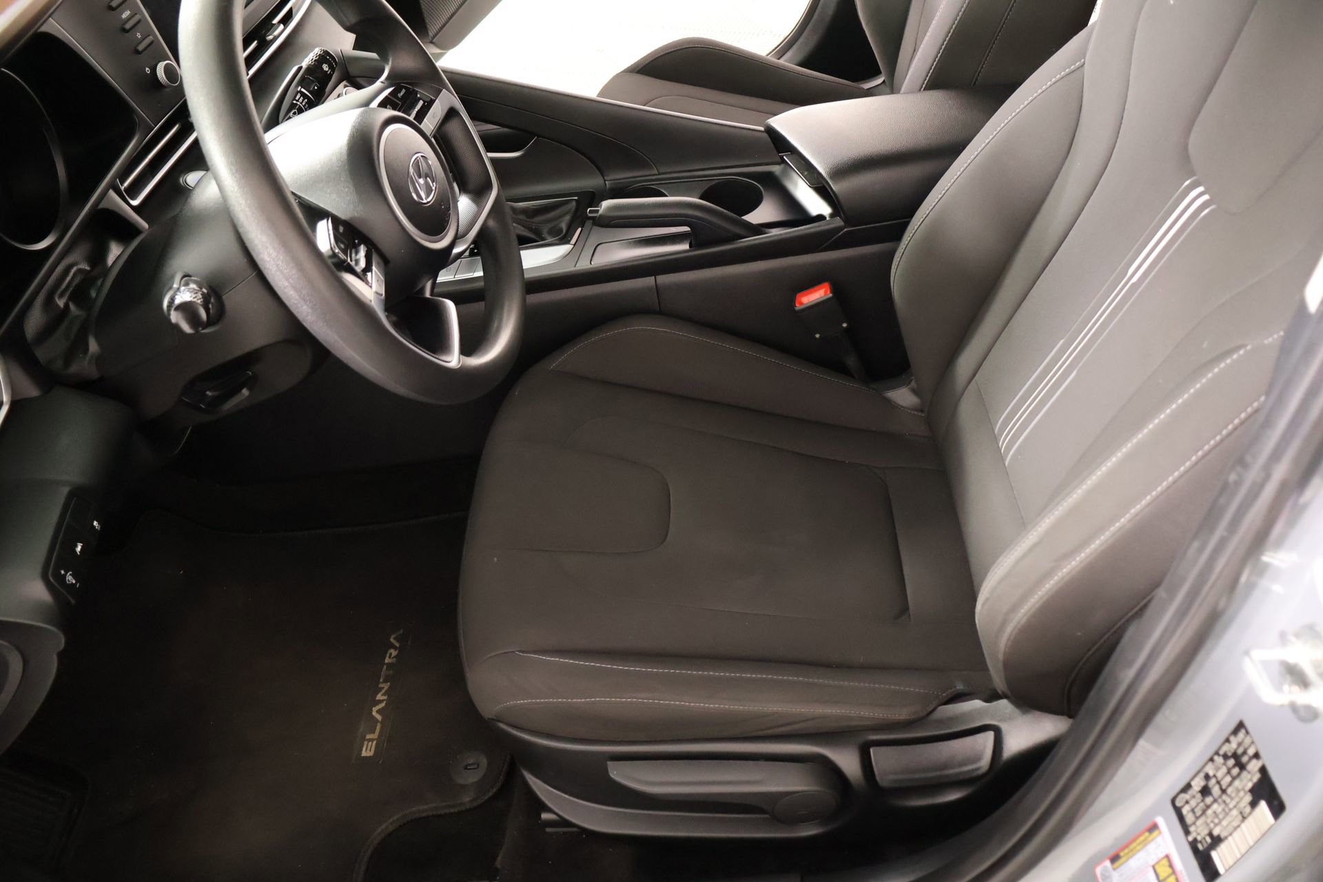 Used 2021 Hyundai Elantra SEL FWD image 10